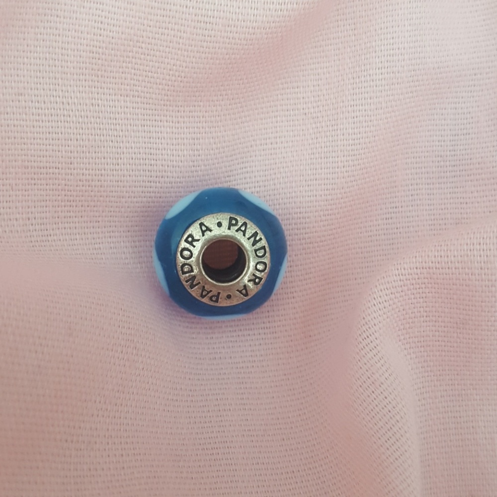 Pandora Blue Heart Charm - Picture 2 of 6